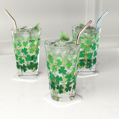 St Patricks Day Pint Glass Clover Pattern